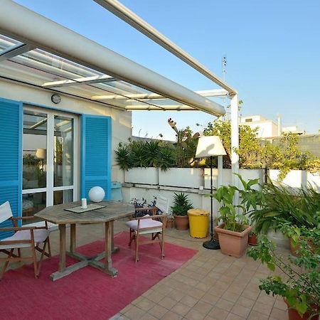 Apartamento Super Sunny Penthouse With Terrace Roma Exterior foto