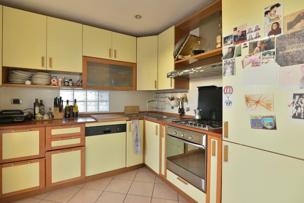 Apartamento Super Sunny Penthouse With Terrace Roma Exterior foto