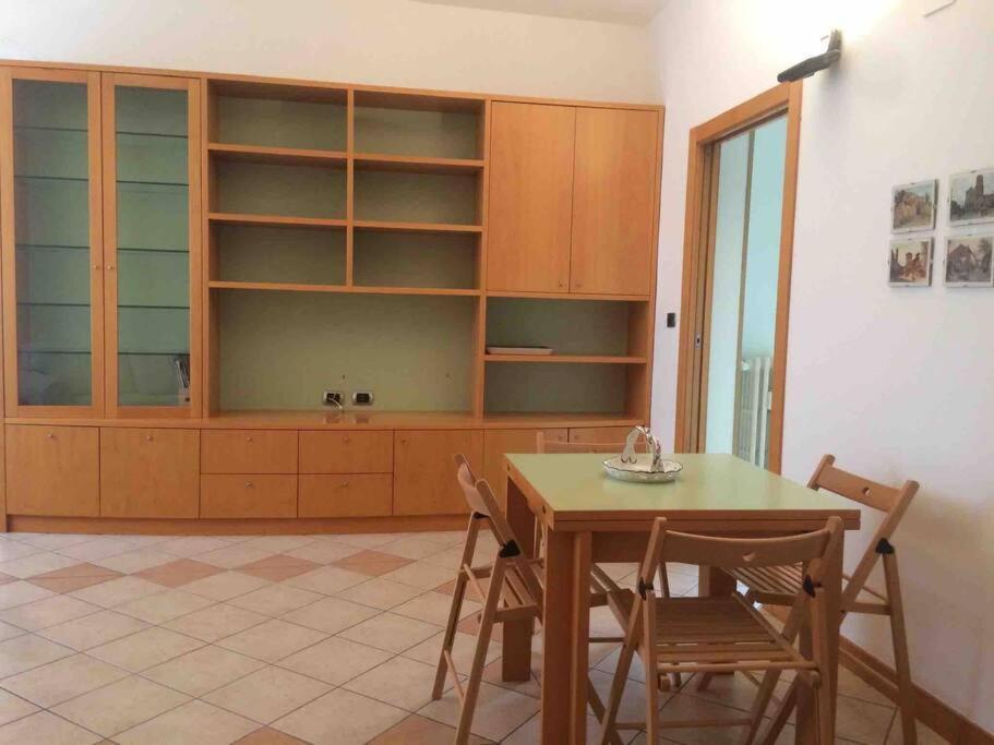 Apartamento Super Sunny Penthouse With Terrace Roma Exterior foto