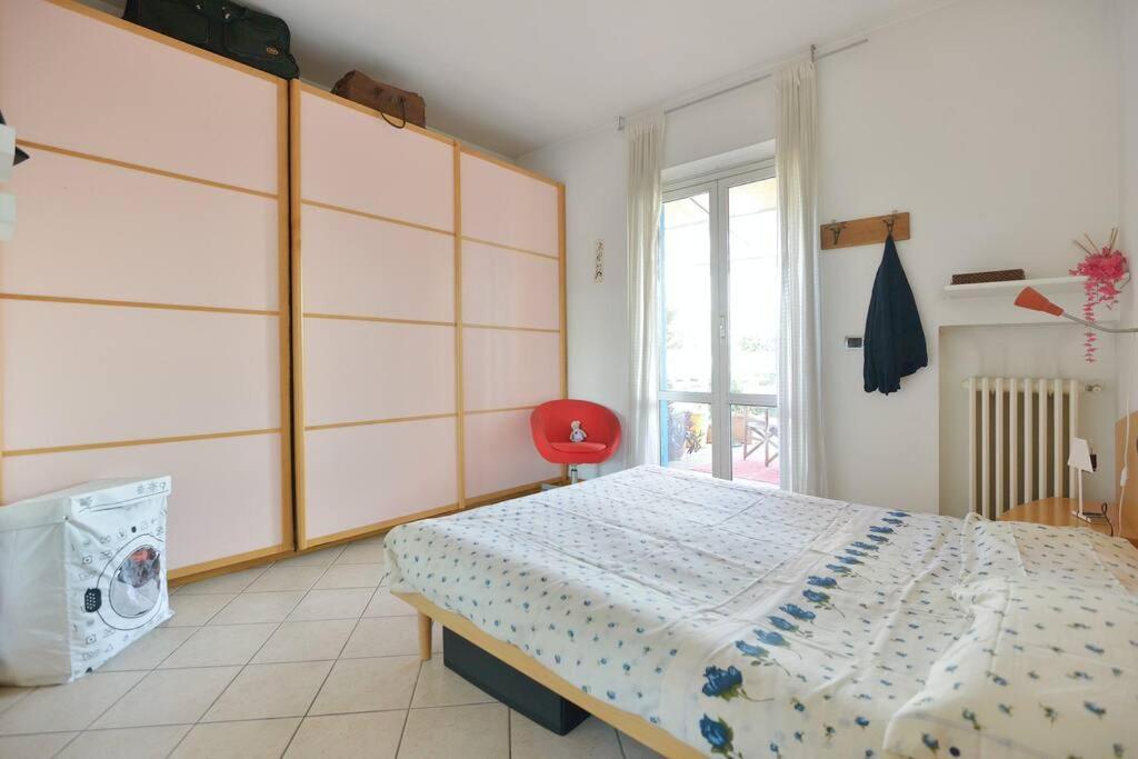Apartamento Super Sunny Penthouse With Terrace Roma Exterior foto